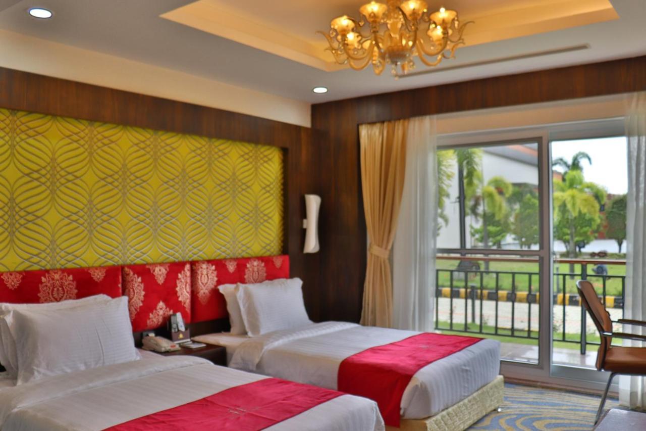 Hotel Mechi Crown Kakarvitta Экстерьер фото