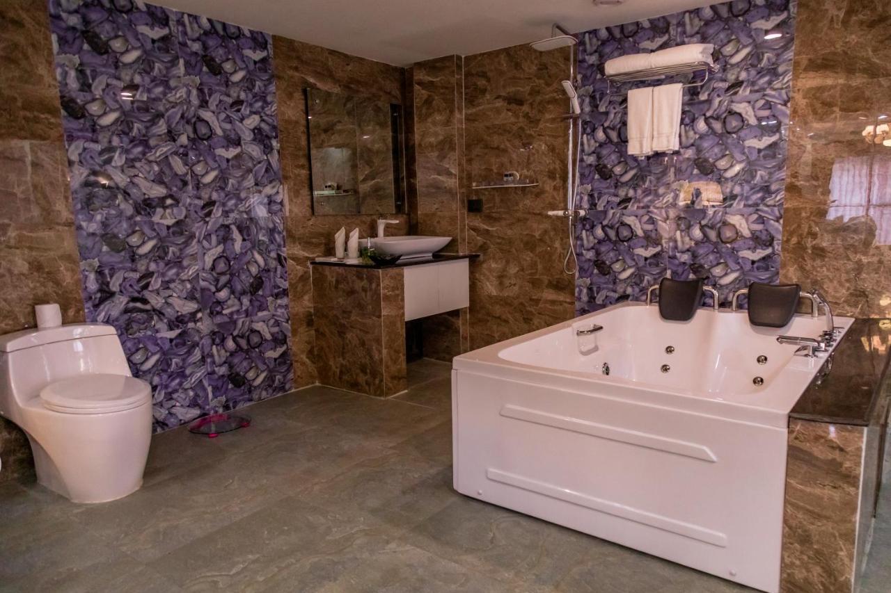 Hotel Mechi Crown Kakarvitta Экстерьер фото