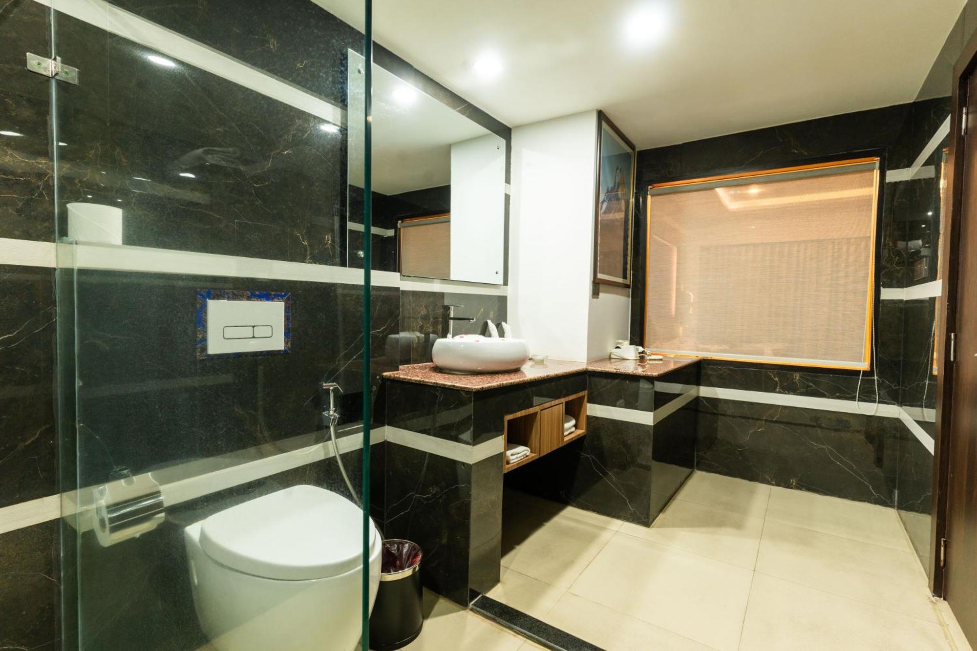 Hotel Mechi Crown Kakarvitta Экстерьер фото