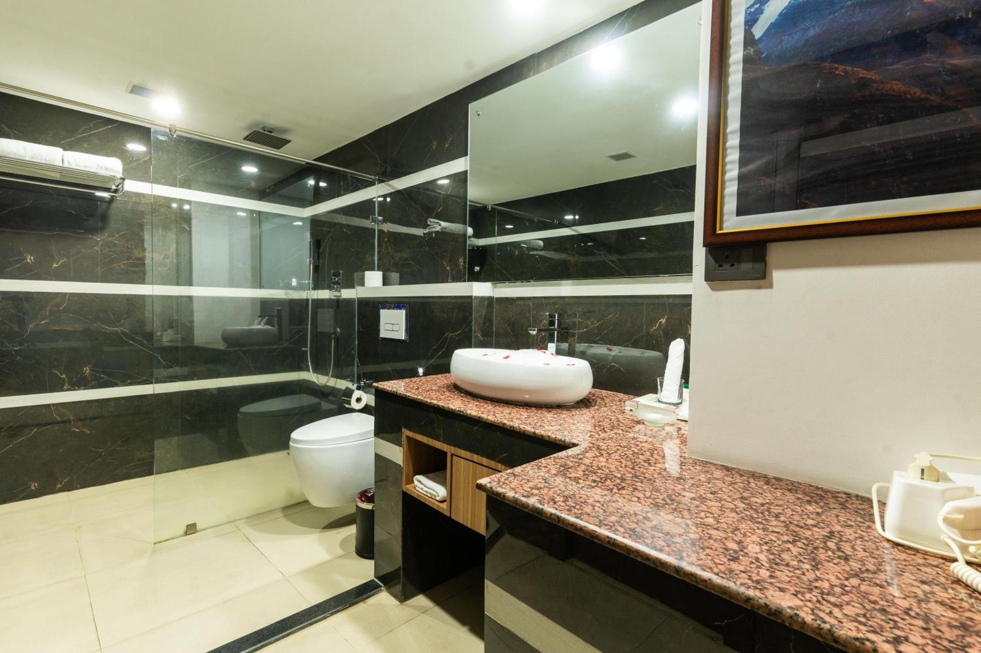 Hotel Mechi Crown Kakarvitta Экстерьер фото