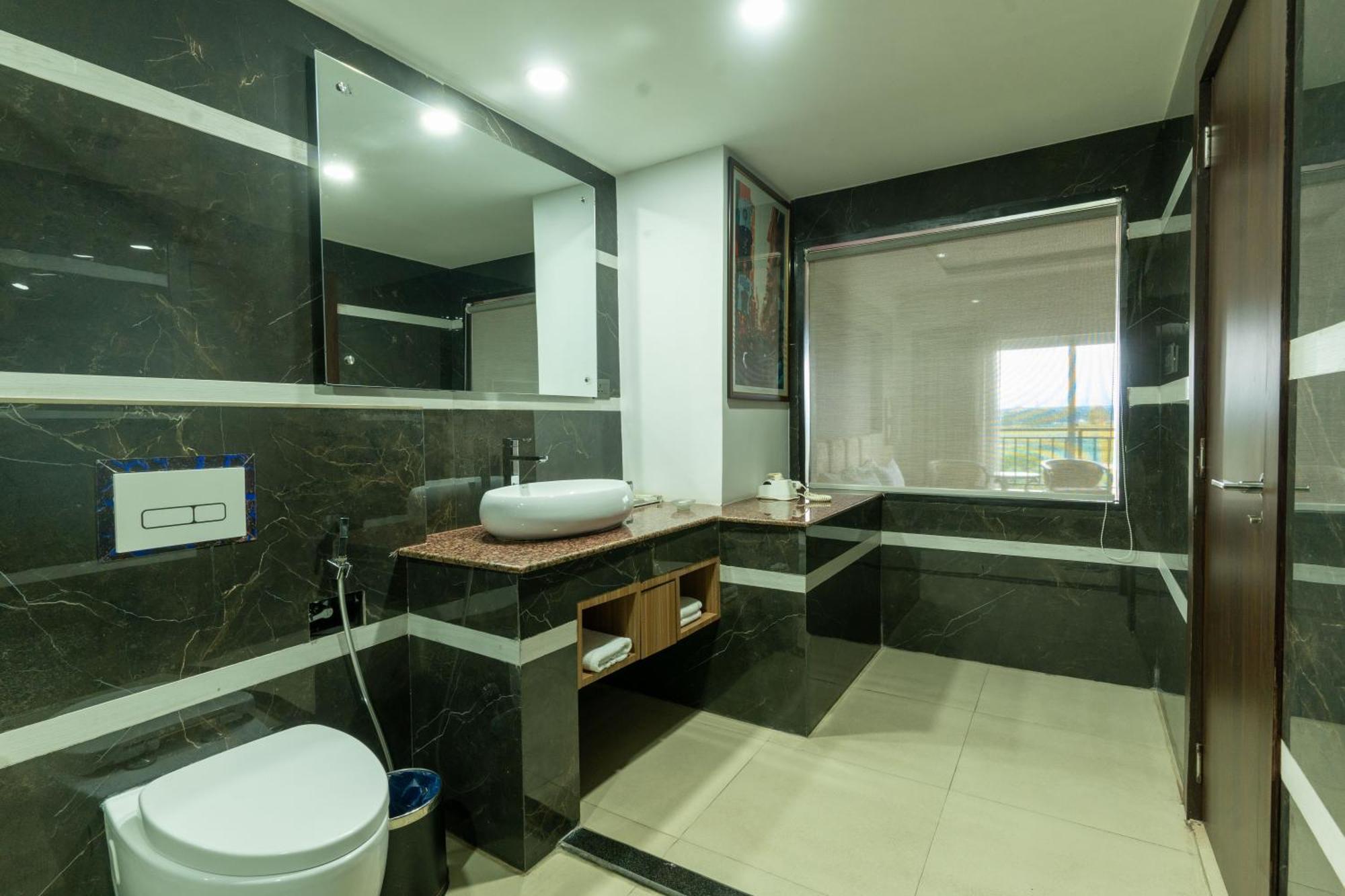 Hotel Mechi Crown Kakarvitta Экстерьер фото